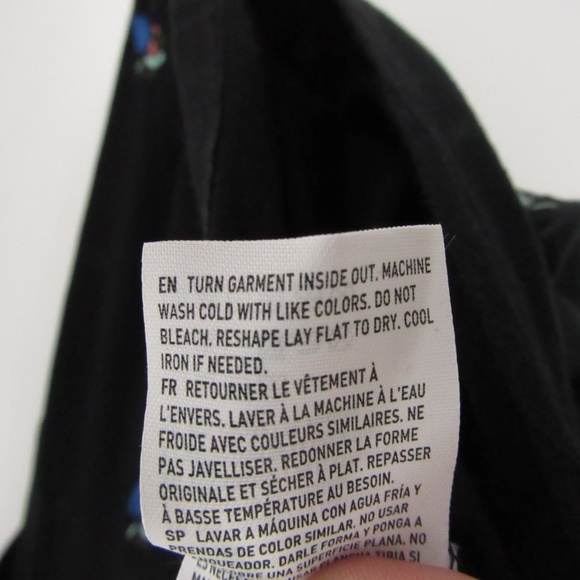 American Eagle Soft & Sexy Embroidered Floral Tee - Picture 10 of 10